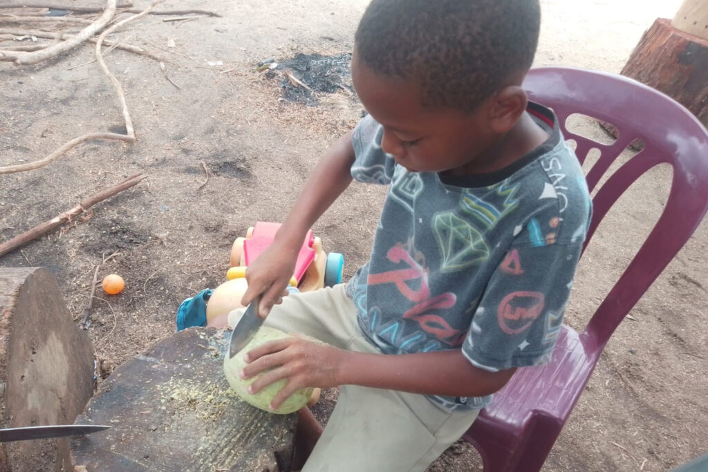 Shaka-making WWorkshop in Dangriga